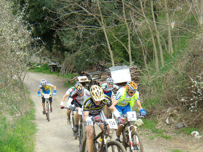 gal/2010/03 - La Via delle Miniere 2010/Sul poggetto al primo passaggio/Immagine-029.jpg